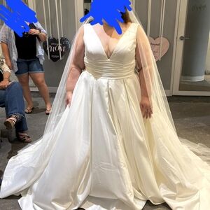 NWT DB Collections Satin Ball Gown Wedding Dress